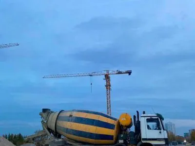 Монолит многоэтажки насосом